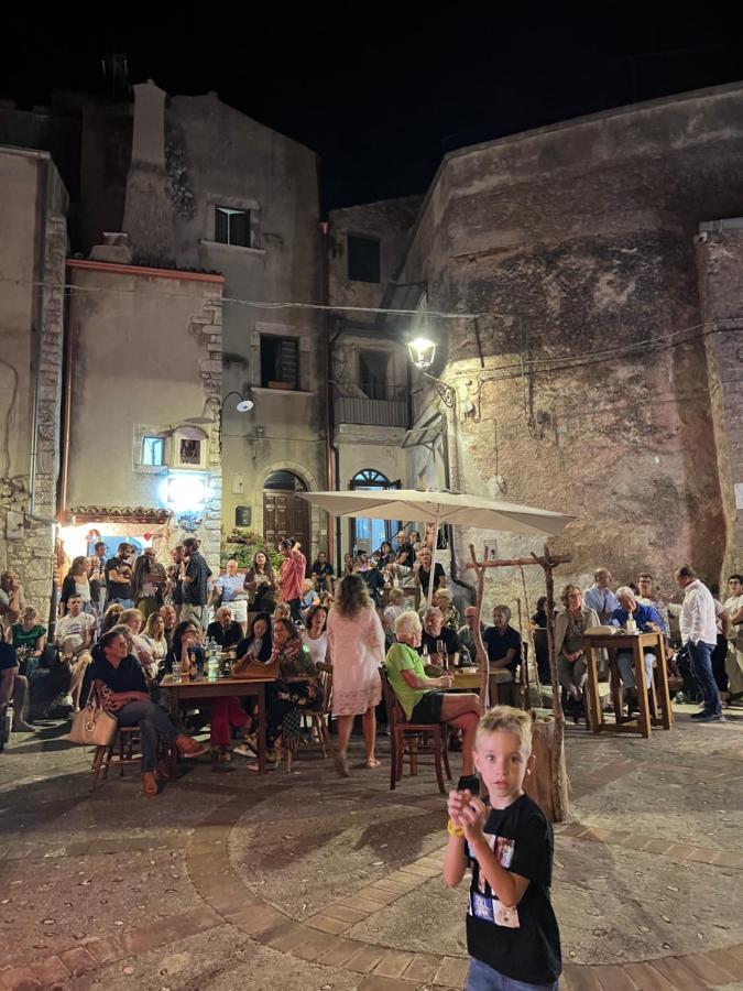 Casa Vacanze Refugium & Lounge Ferienwohnung فيكو دل غراغانو المظهر الخارجي الصورة
